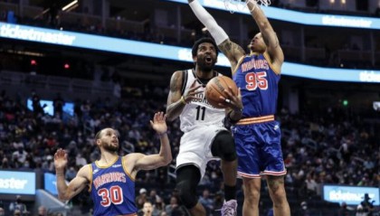 无脑包夹欧文 水花及时苏醒 勇士赢得有惊无险